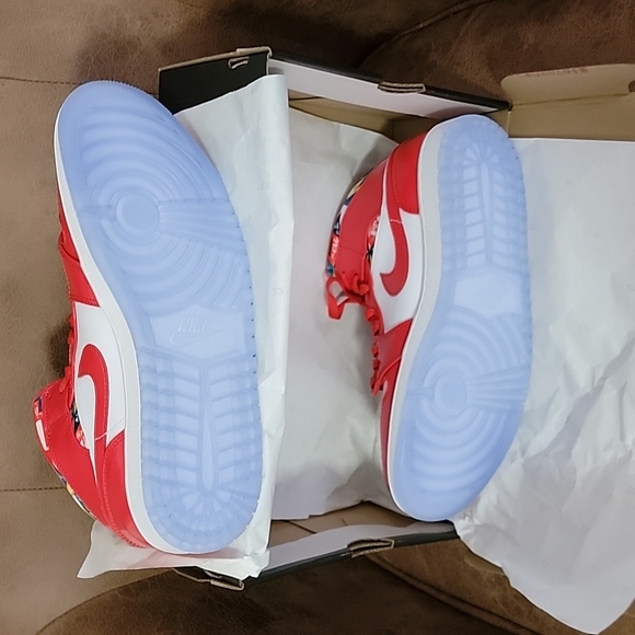 Air Jordan 1 Mid "Barcelona Sweater" - Picture 11 of 14